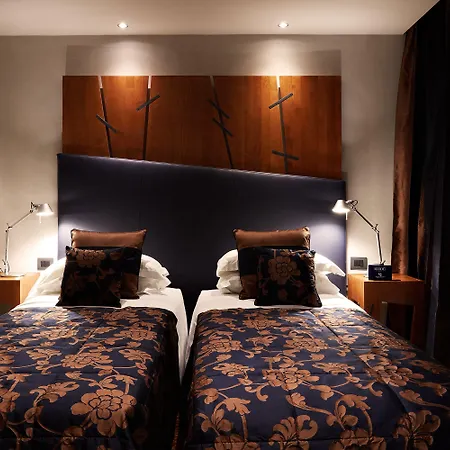 Hotel The Code 4*